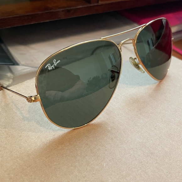 Ray-Ban Aviator Sunglasses - Picture 5 of 9